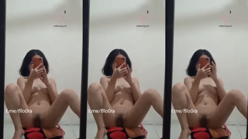 Bokep Flora Mirror Selfie Colmek