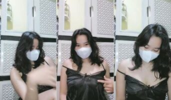Kakak Aish Mulai Nakal Tipis