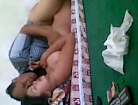 Anak SMA Cantik Jual Meki Kepada Kakek 50 tahun