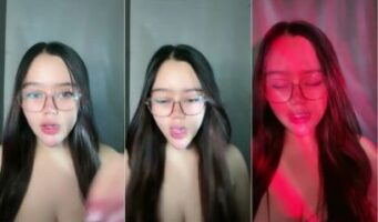 Pentil Bella Ngangkang Spill Memek