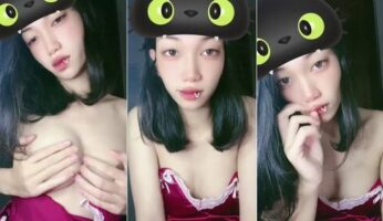 Si Cantik Imut Lemon Keenakan Mainin Toket