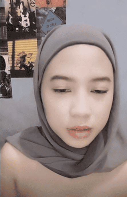 Hijaber Cantik Yunita Colmek