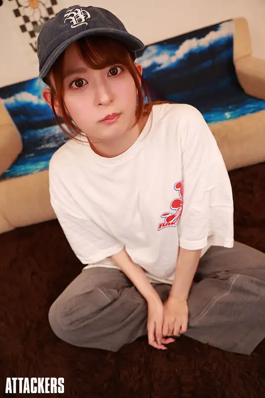 ATVR-066  8KVR - Hikari Azusa - The Girl Who Was Asked T