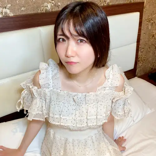 FC2 PPV 4756335  Uncensored As A Bonus 174 I Met A Cute Beauty Who Ga