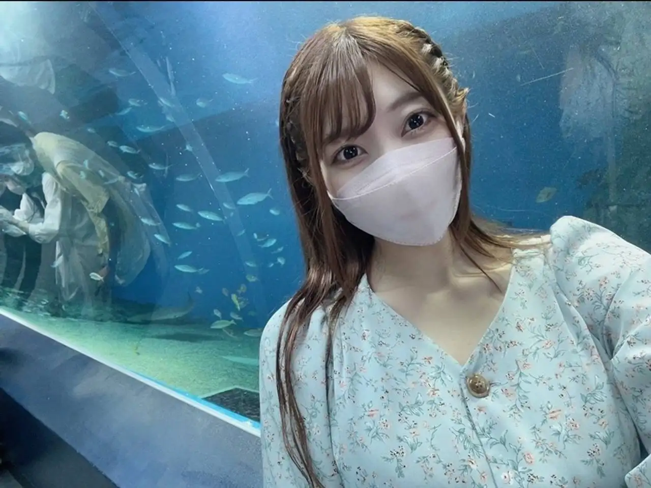 FC2 PPV 4777476  [G Cup Beauty] Aquarium Date With Mai-chan's Frie