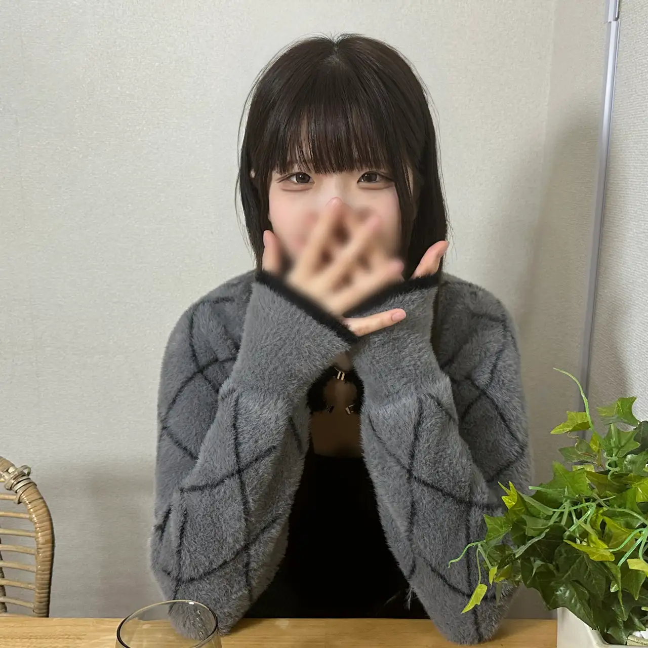 FC2 PPV 4813043  [990pt Until 01/02] [First Shot] [Half-outer, Hal