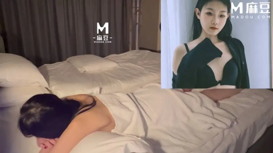 M-287 CN  M-287 First Experience Of A Big 178 Long Thigh Model Spa
