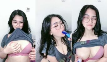 Dapet Banget Ekspresinya Zara Pas Buat Crot