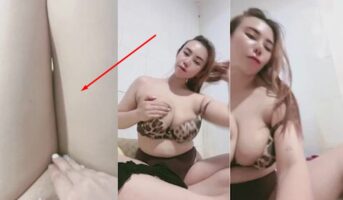 Gak Tahan Memeknya Dimainin Kamu BabyCeline