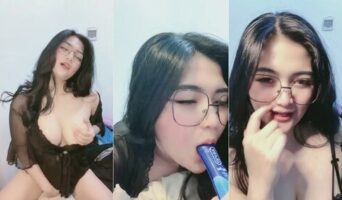 Penuh Nafsu Zara Setia Menemani Kamu Crot